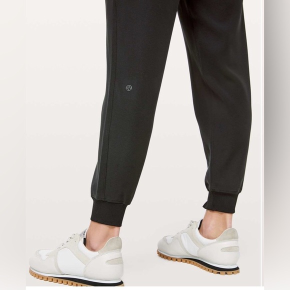 Lululemon Army Green Joggers - Picture 4 of 5